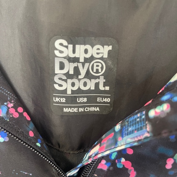 SuperDry Sport Size 8 Full Zip Print Windbreaker Running Jacket Black Neon - Picture 6 of 7
